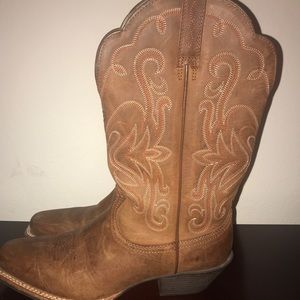 Women’s Ariat Cowboy Boots
